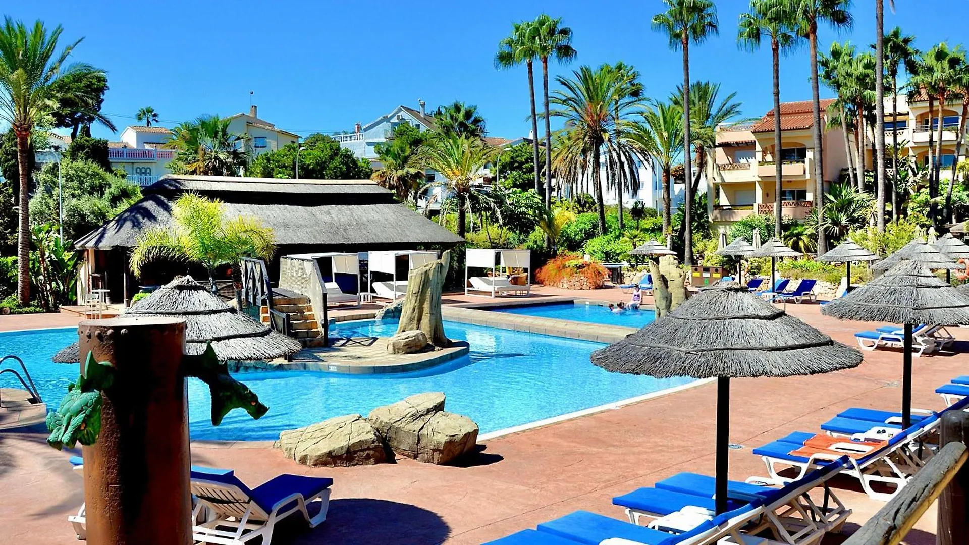 Apartment Marina IV Relax & Unwind With Sea Views, Pools & Bbq Beachfront In Mijas Costa & Fuengirola El Faro Spain